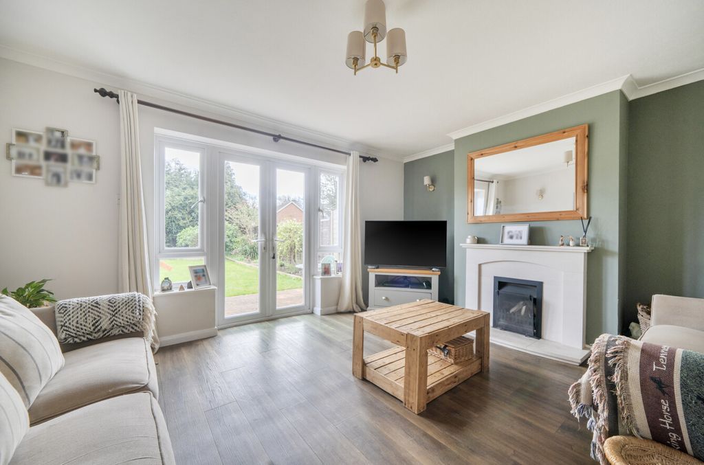 Property photo 3 of 42 1432382-32-69c40F...