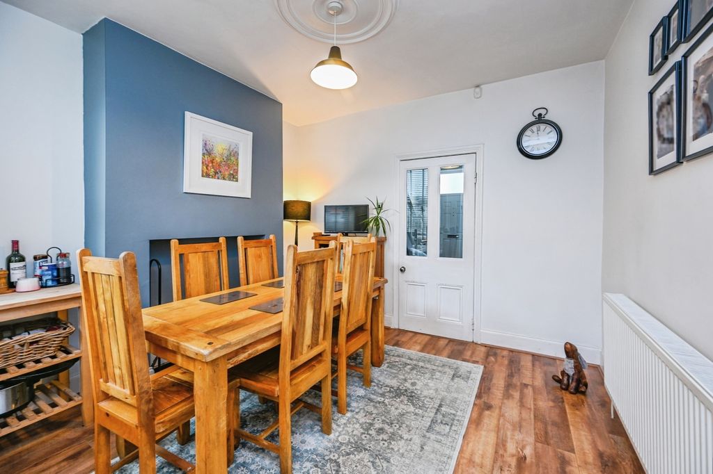 Property photo 2 of 17 Pbox-Img.Jpg
