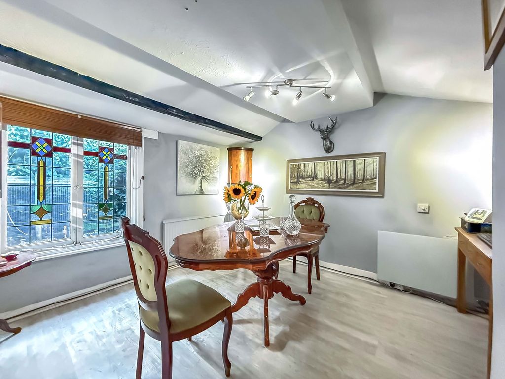 Property photo 3 of 26