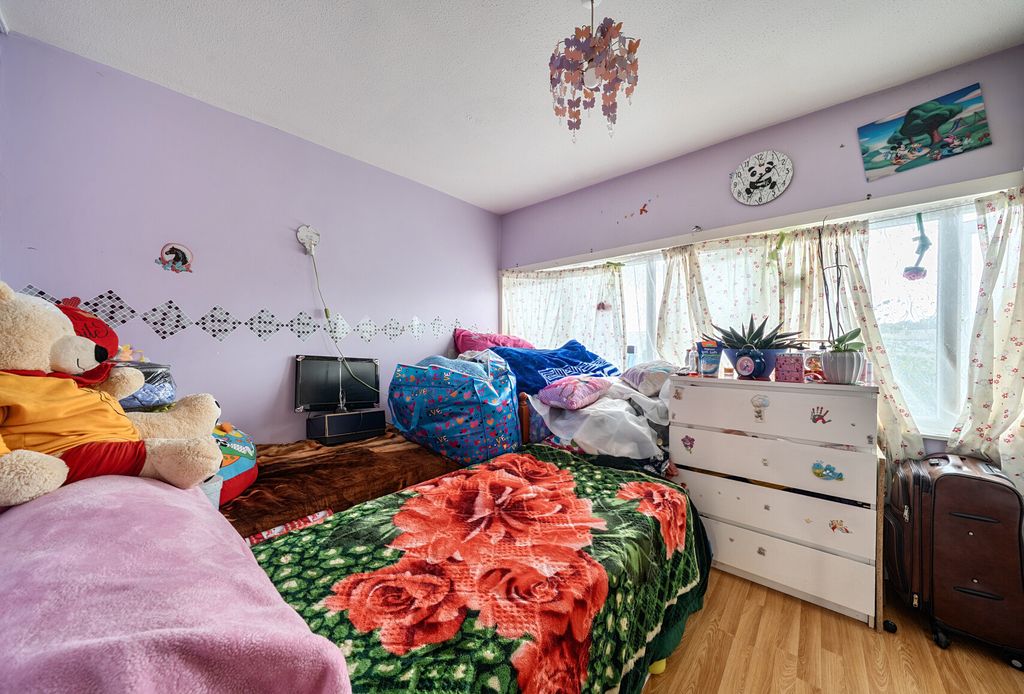Property photo 3 of 18 1456482-1-6A05c9d...