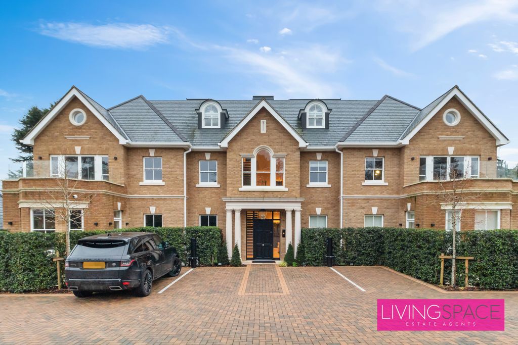 Additional image 4 of 3 bed flat to rentCamlet Way, Barnet EN4