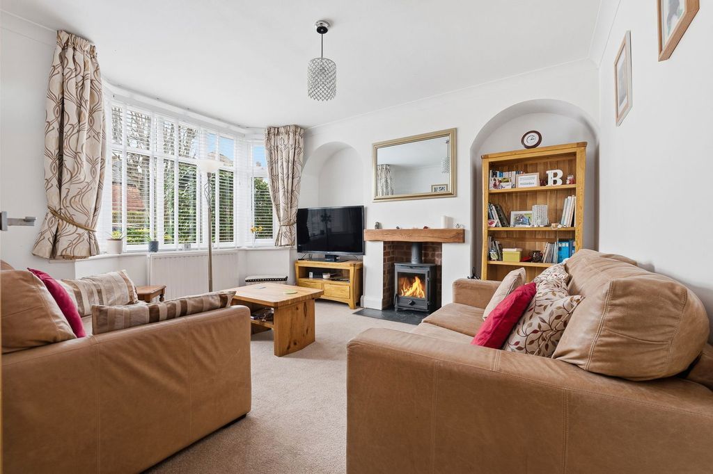 Property photo 2 of 13