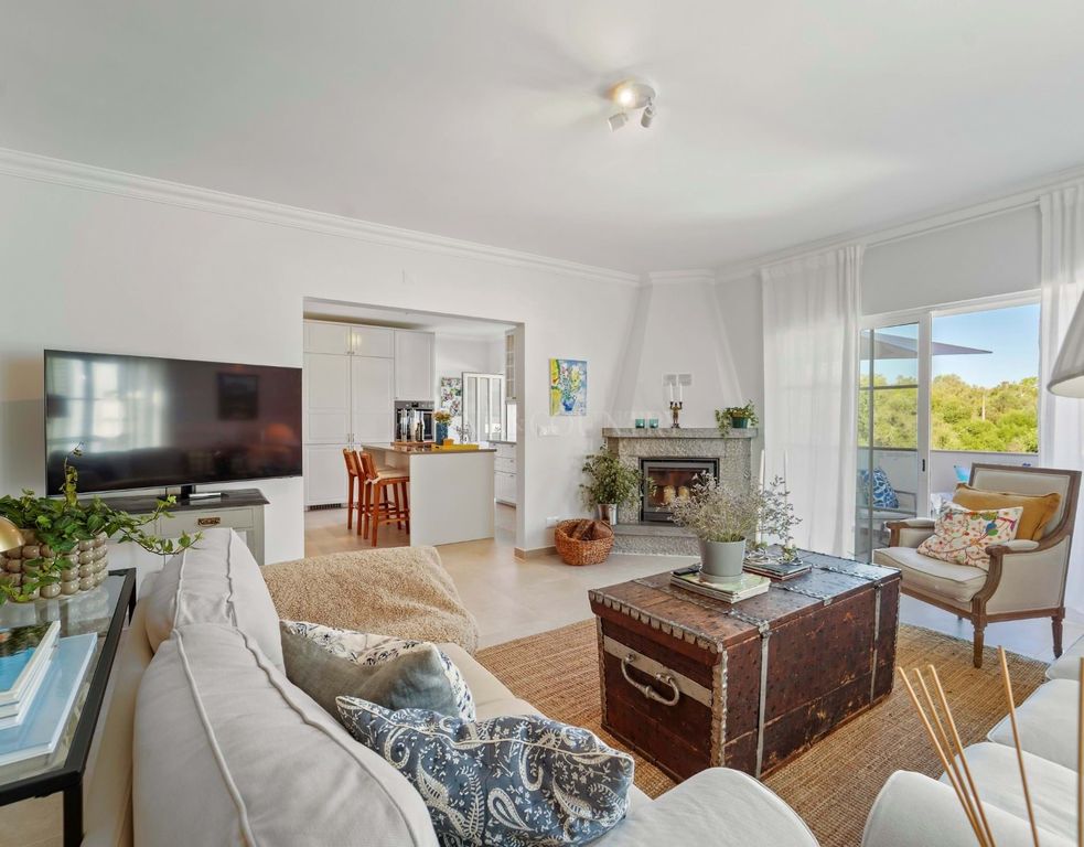 Property photo 2 of 30