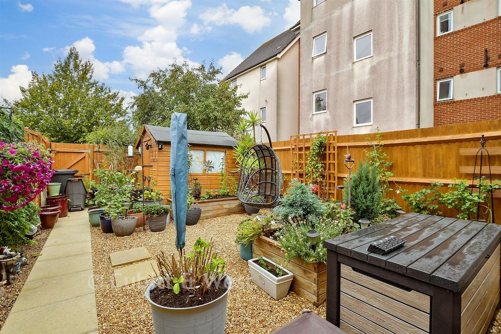 Property photo 3 of 7 Rear Garden