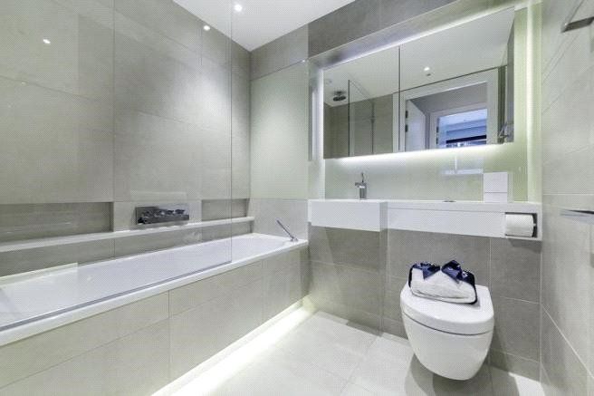Property photo 2 of 10 Bathroom