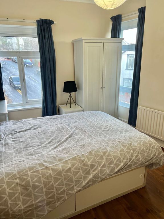 Property photo 2 of 7 Room 3