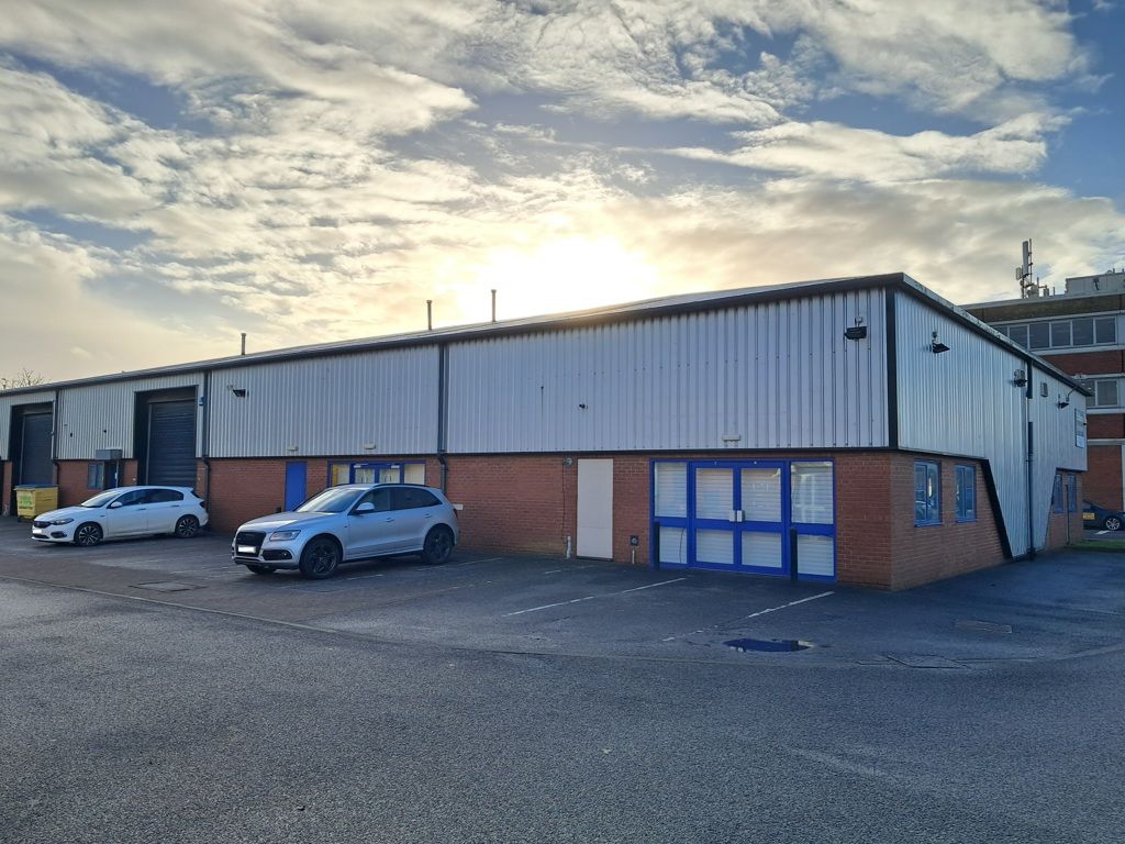 Property photo 1 of 9 Photo 11