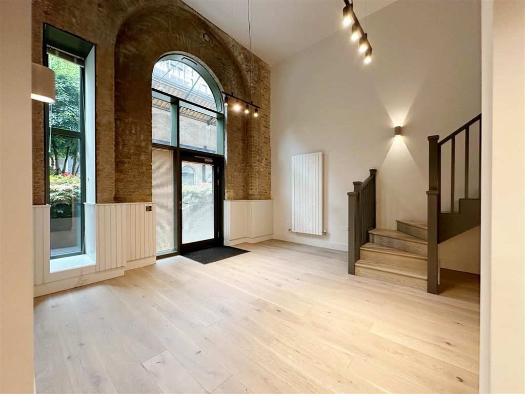 Property photo 1 of 35