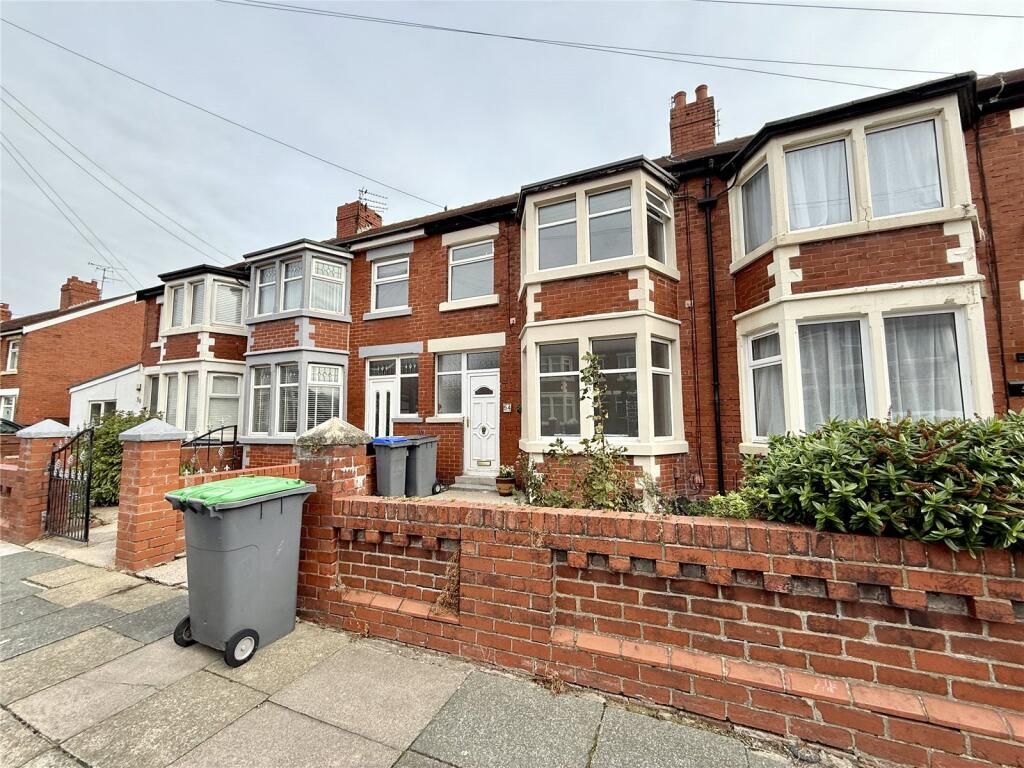 Property photo 1 of 12