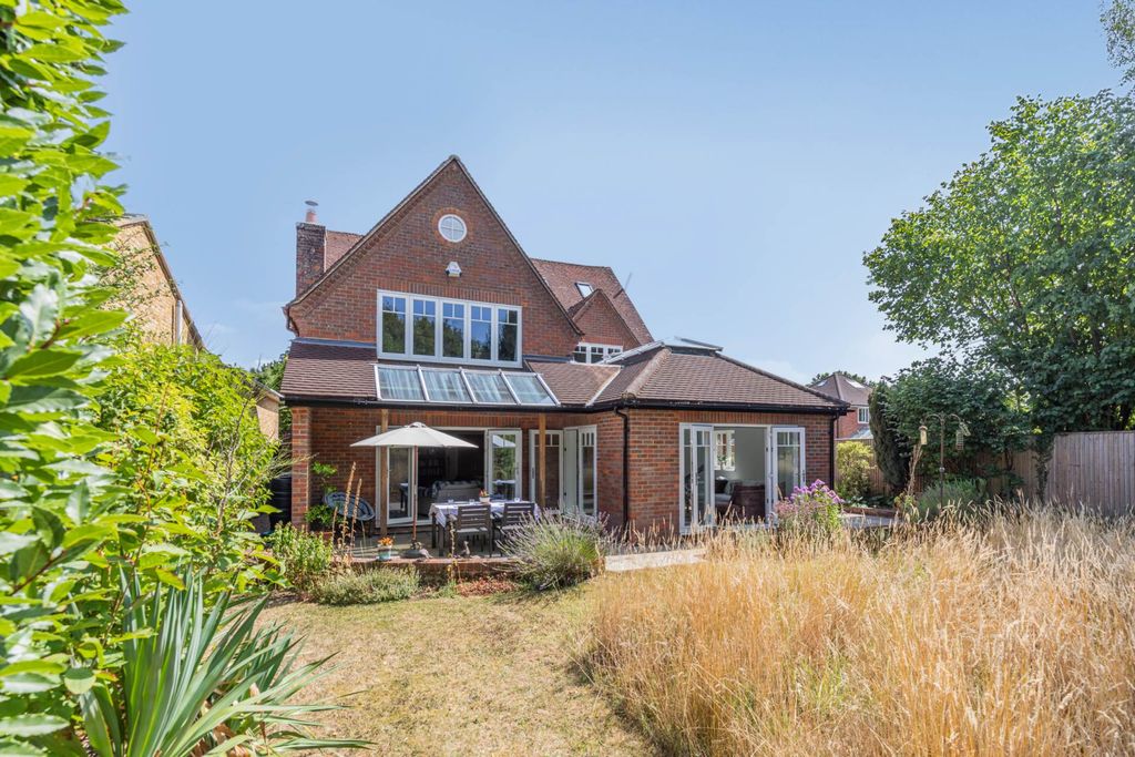 Property photo 2 of 37