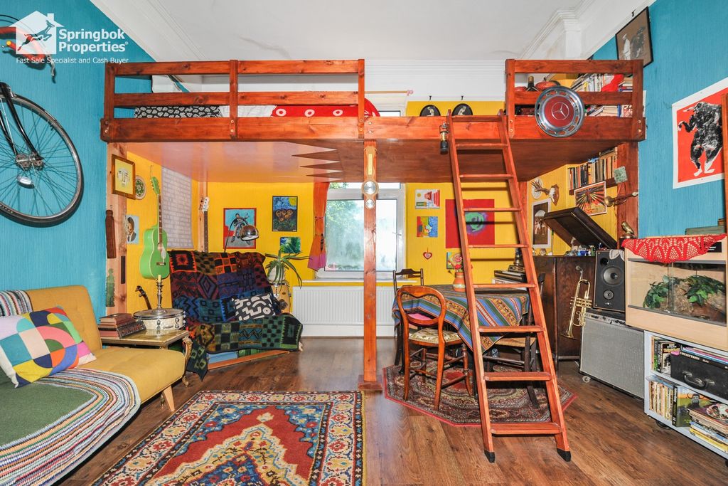 Property photo 3 of 10 Image 2