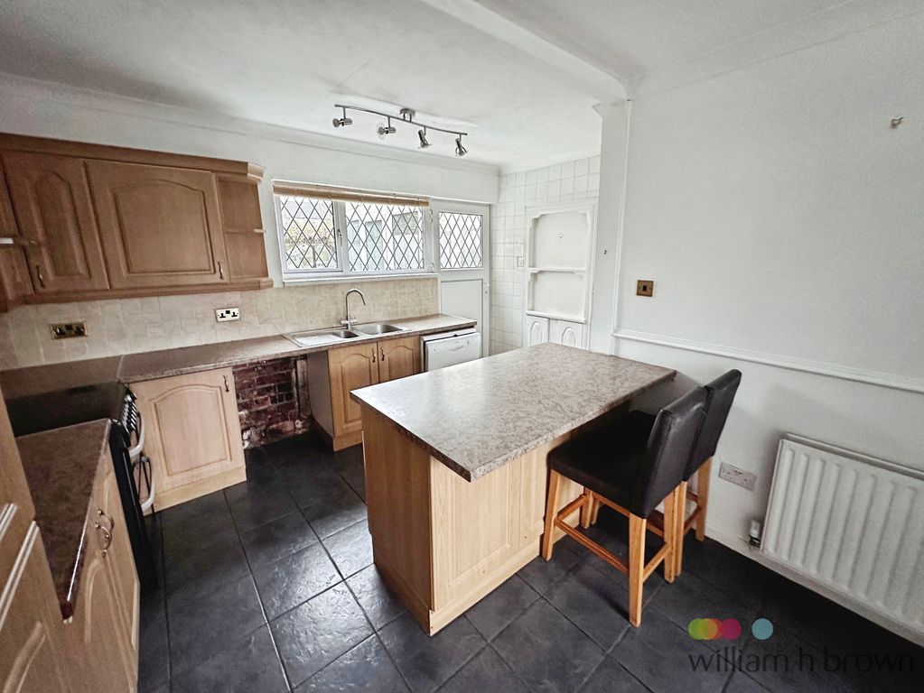 Property photo 3 of 24 Image