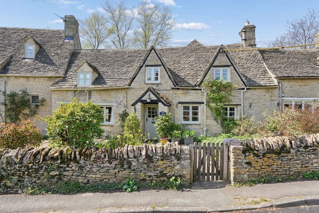 Property photo 1 of 21 Front Elevation