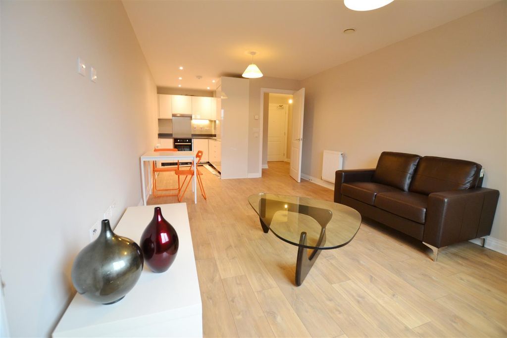 Property photo 2 of 11