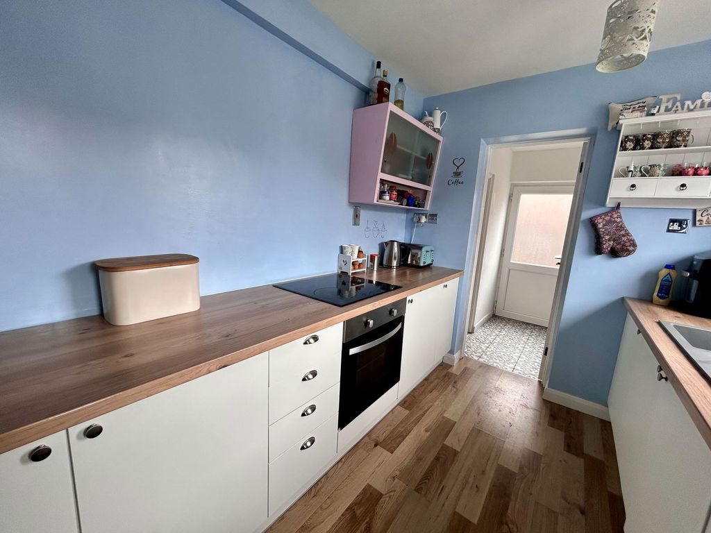 Property photo 3 of 22