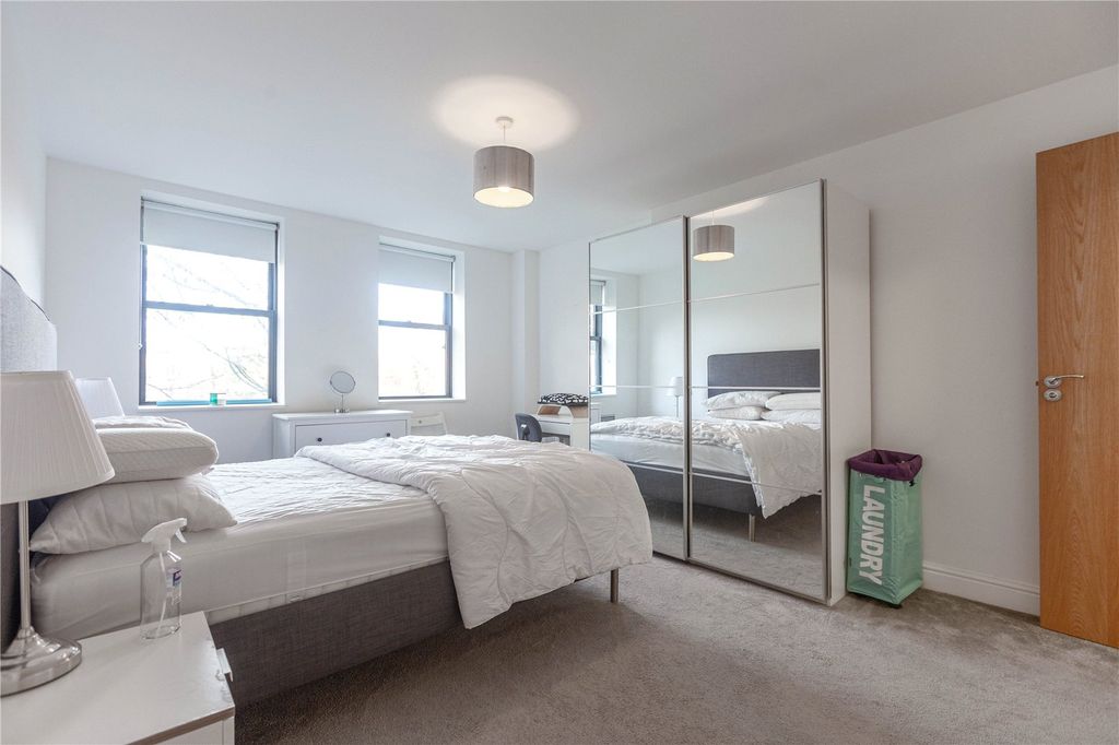 Property photo 3 of 12 Picture No. 06