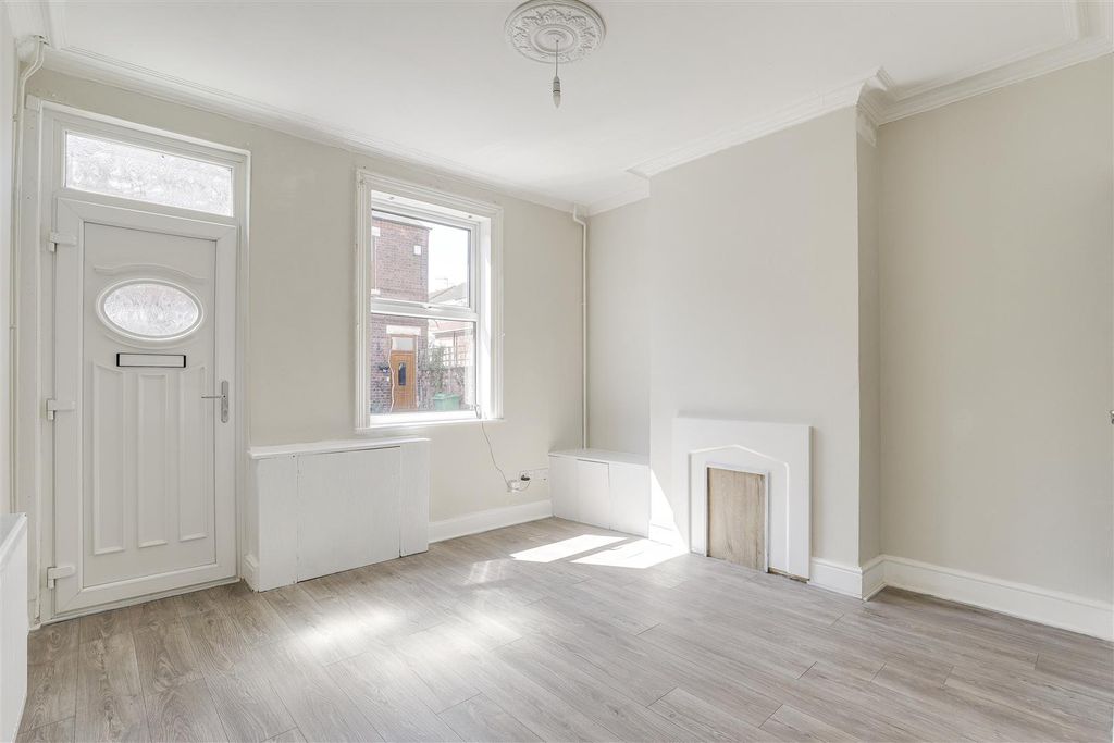 Property photo 2 of 13 01.Jpg