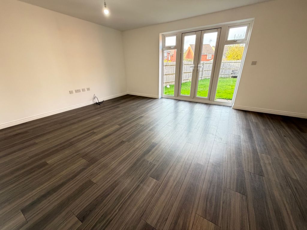 Property photo 2 of 18 Image