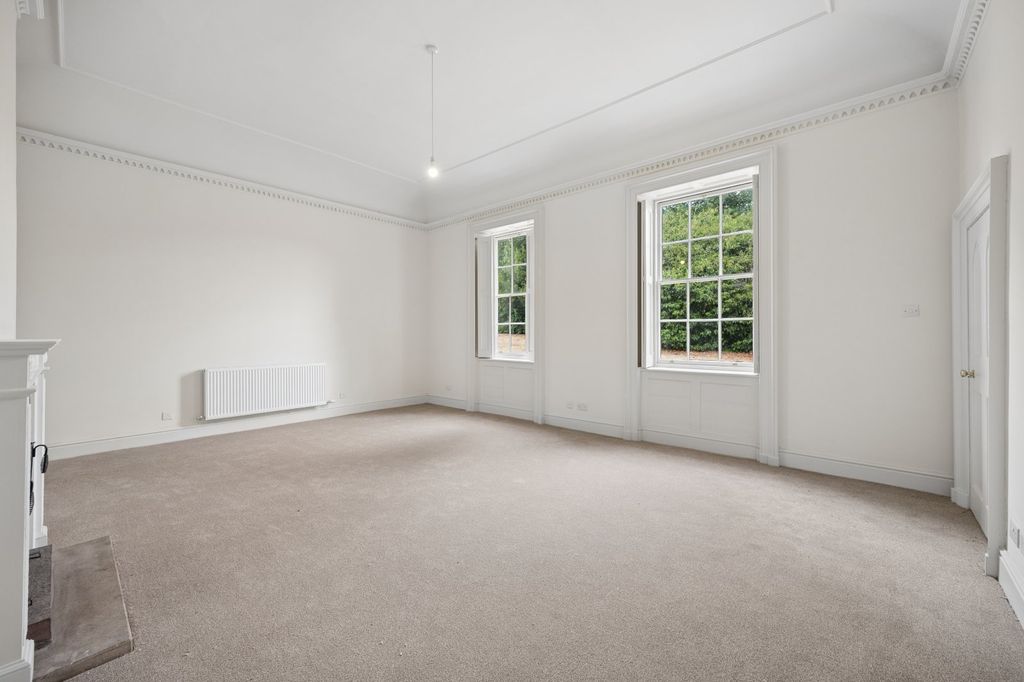 Property photo 2 of 28 Living Room