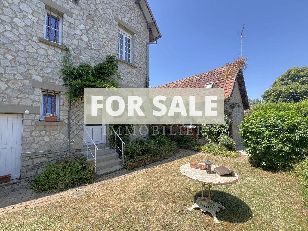 Property photo 2 of 18