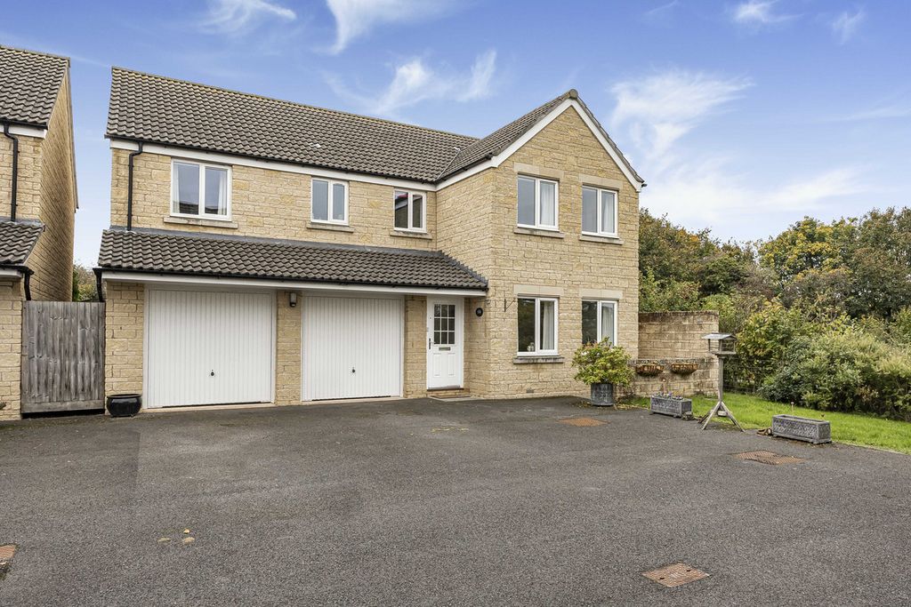 Property photo 1 of 23