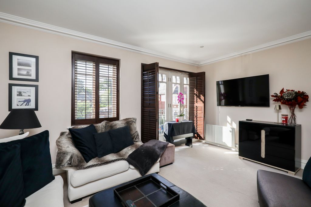 Property photo 2 of 20 5A1A0444