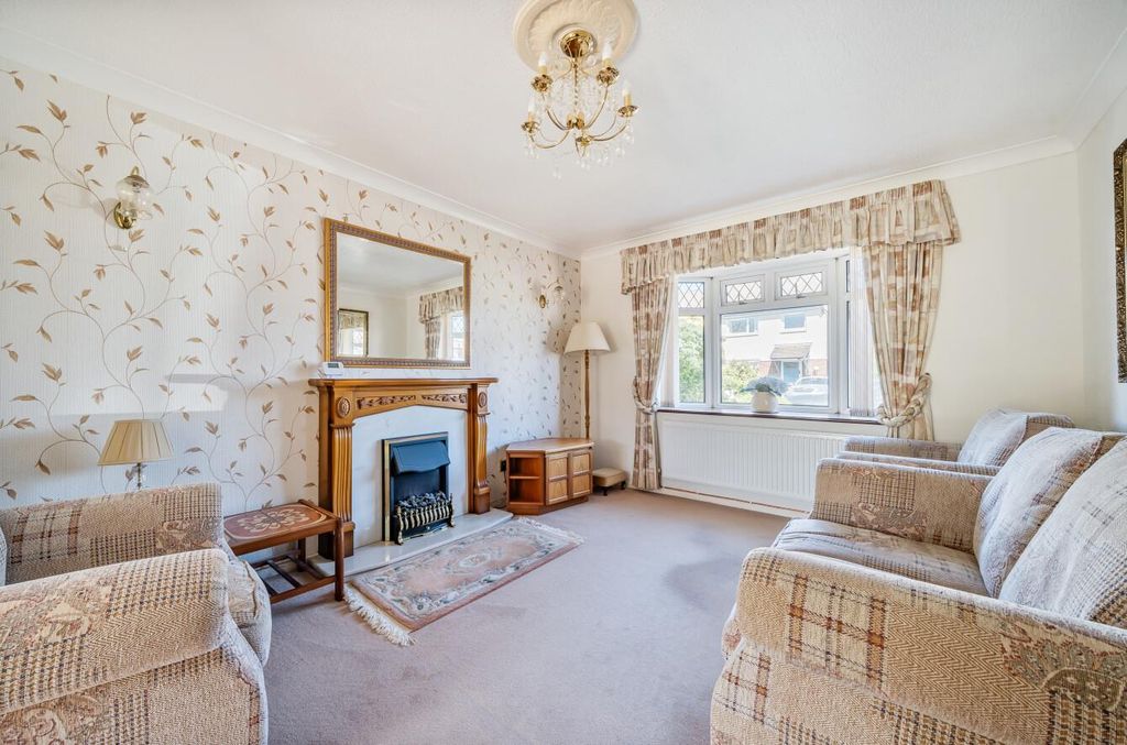 Property photo 3 of 25 1296975-11-682F524B96B80-Arw.Jpg