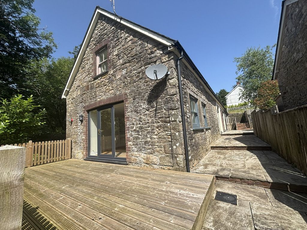 Property photo 2 of 16 Not Specified