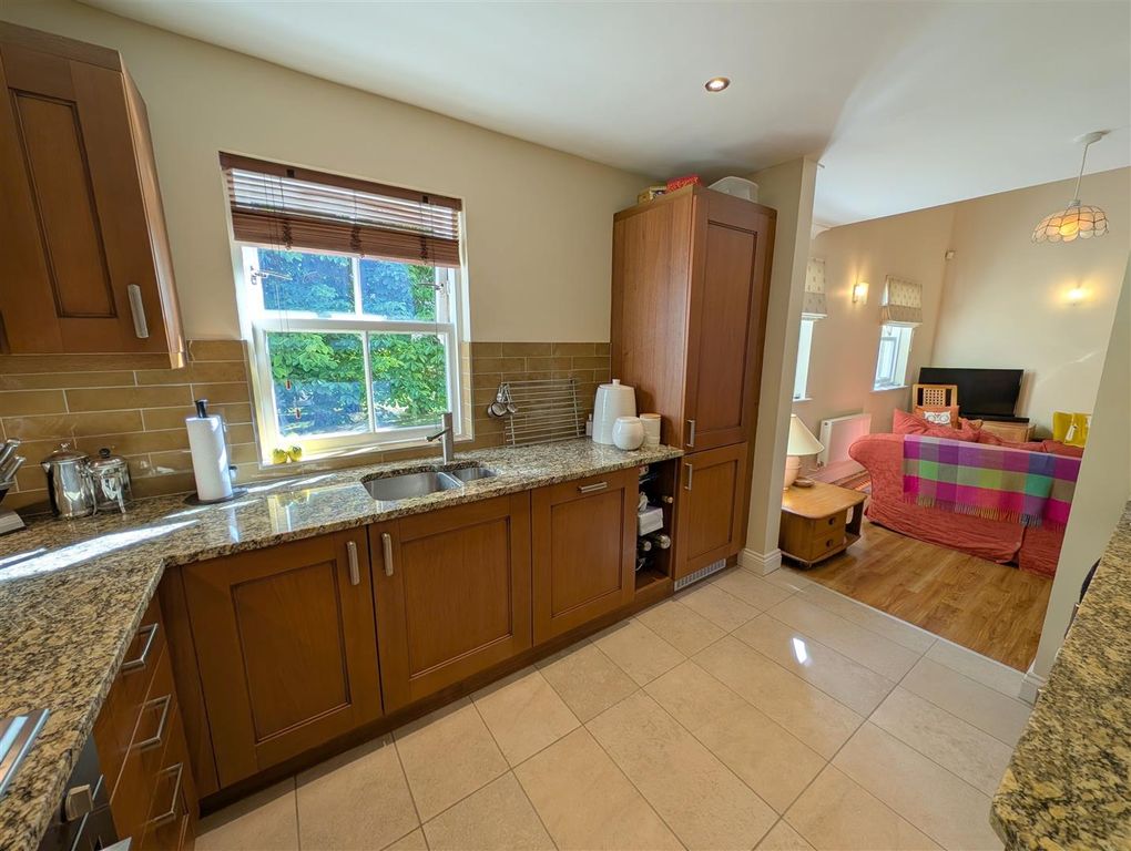 Property photo 2 of 28 Kitchen