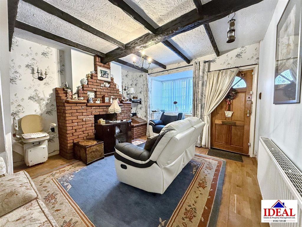 Property photo 2 of 13 Image00017.Jpg