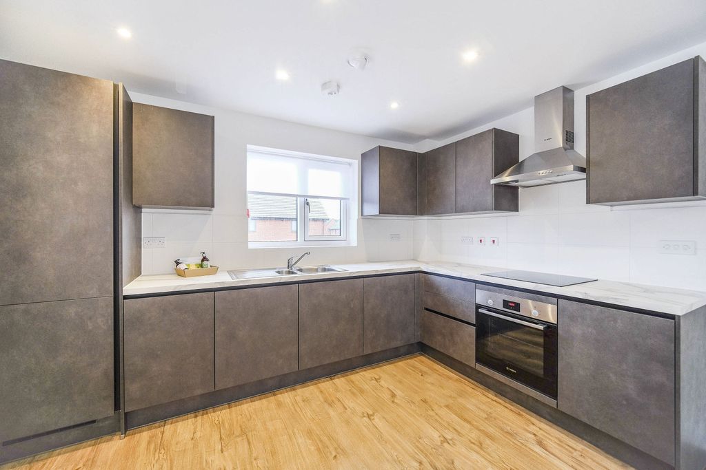 Property photo 3 of 18 Dscf2505