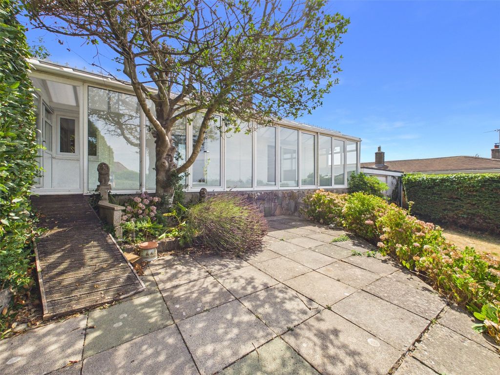 Property photo 2 of 35 Picture No. 04