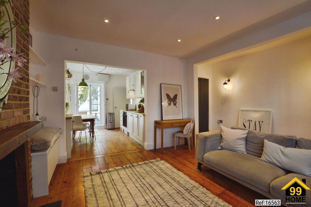 Property photo 1 of 20 Photo 0