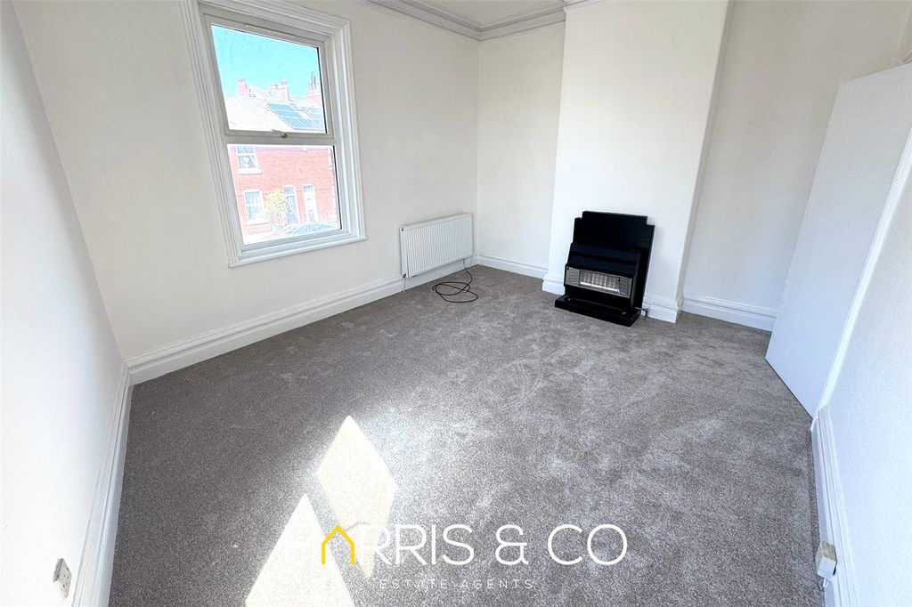 Property photo 2 of 10 Picture No. 08