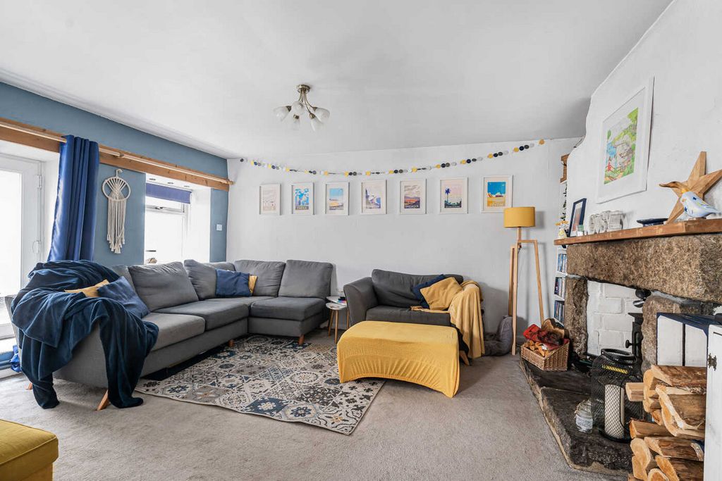 Property photo 3 of 16