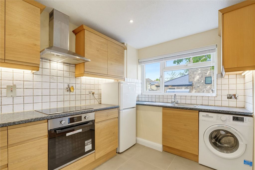 Property photo 3 of 9 Picture No. 19