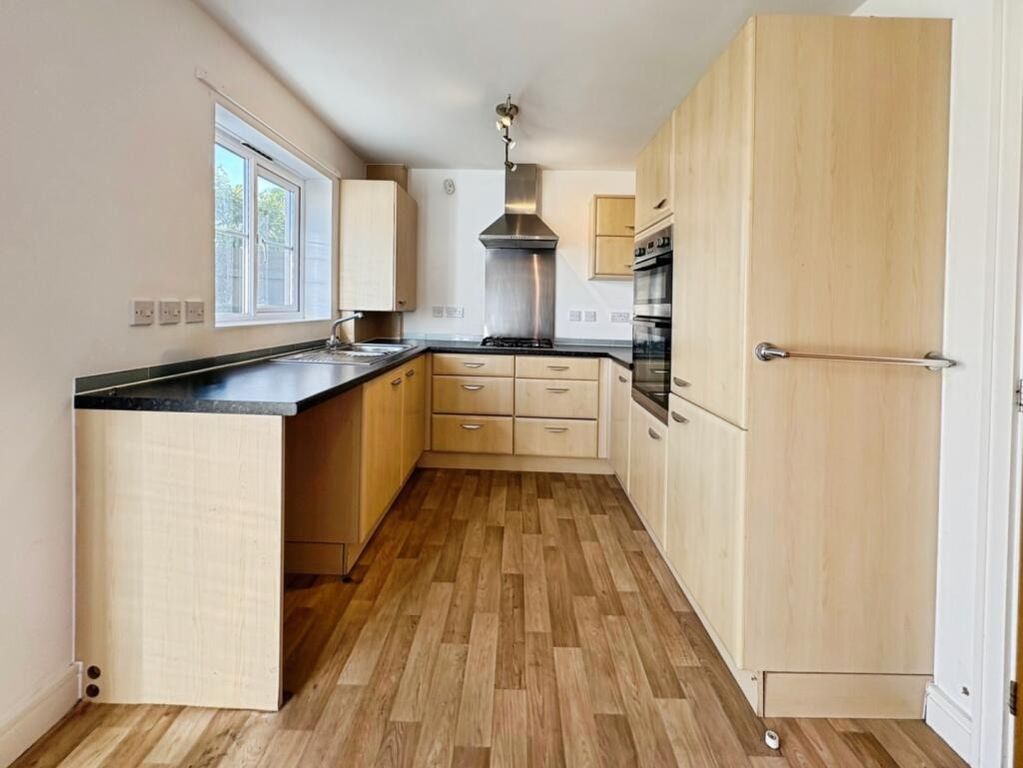 Property photo 2 of 20 4855191