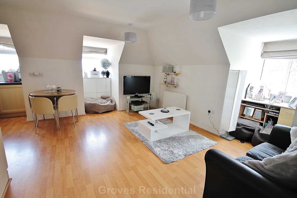 Property photo 2 of 5