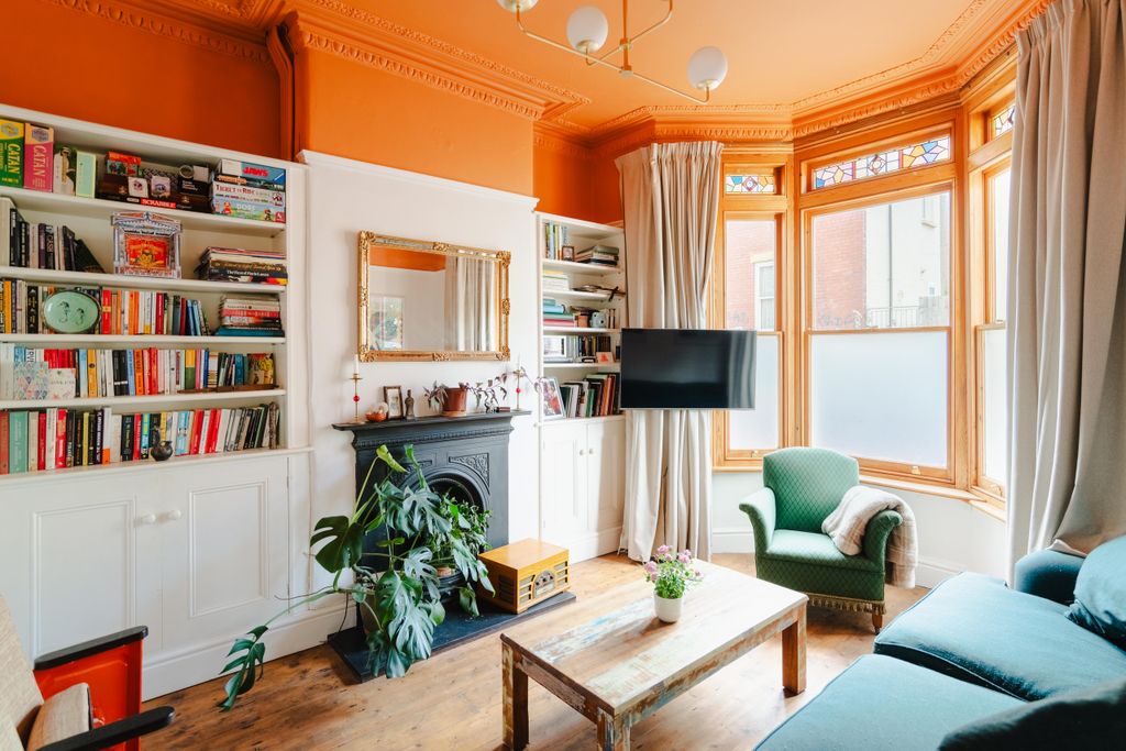 Property photo 1 of 18 15