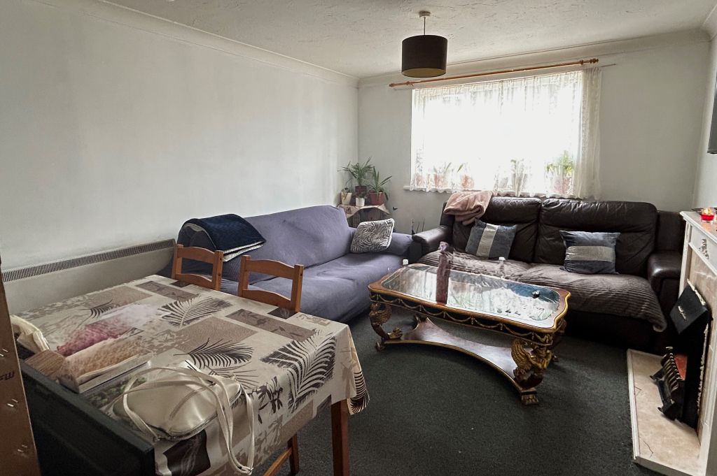 Property photo 2 of 6