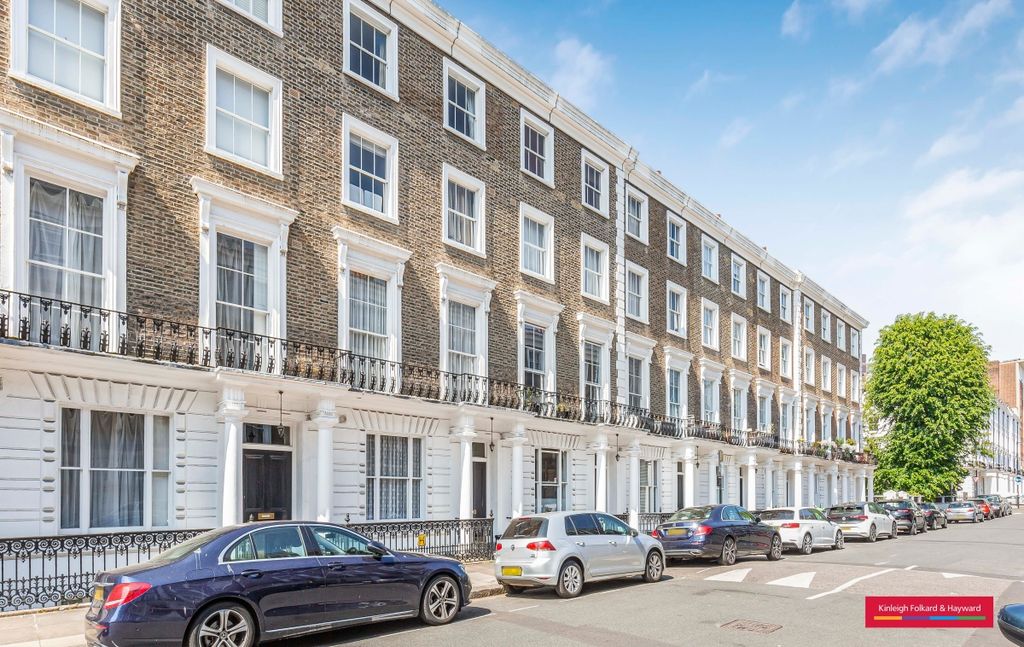 Property photo 2 of 11 External