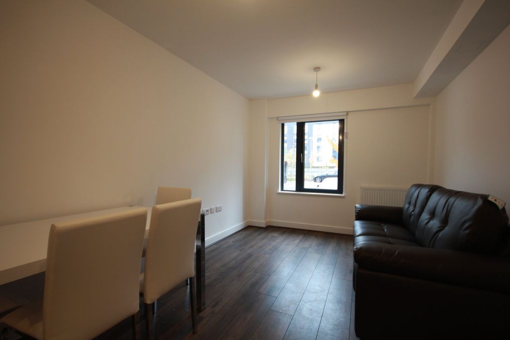 Property photo 2 of 6