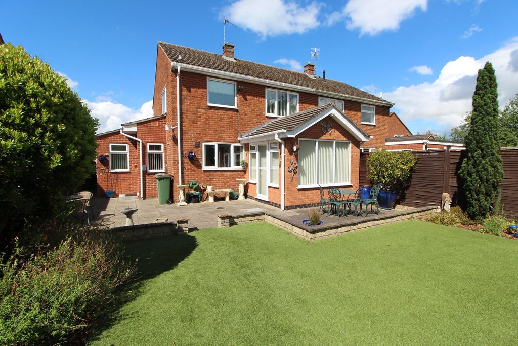 Property photo 2 of 18