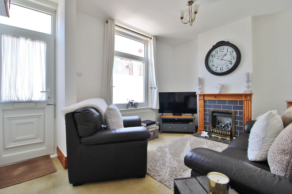 Property photo 2 of 16