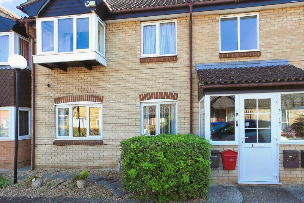 Property photo 1 of 17