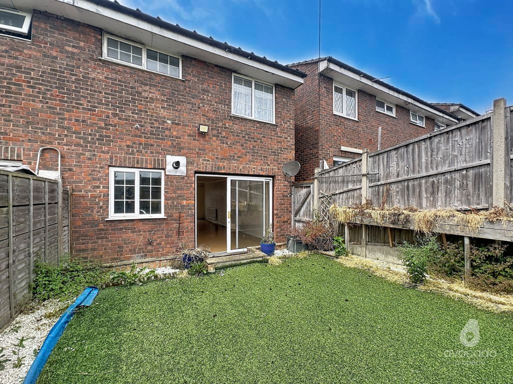 Property photo 2 of 18 5106515