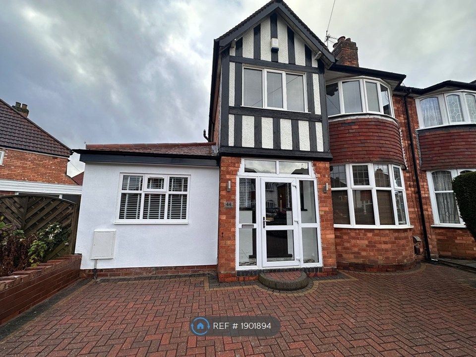 Property photo 2 of 24