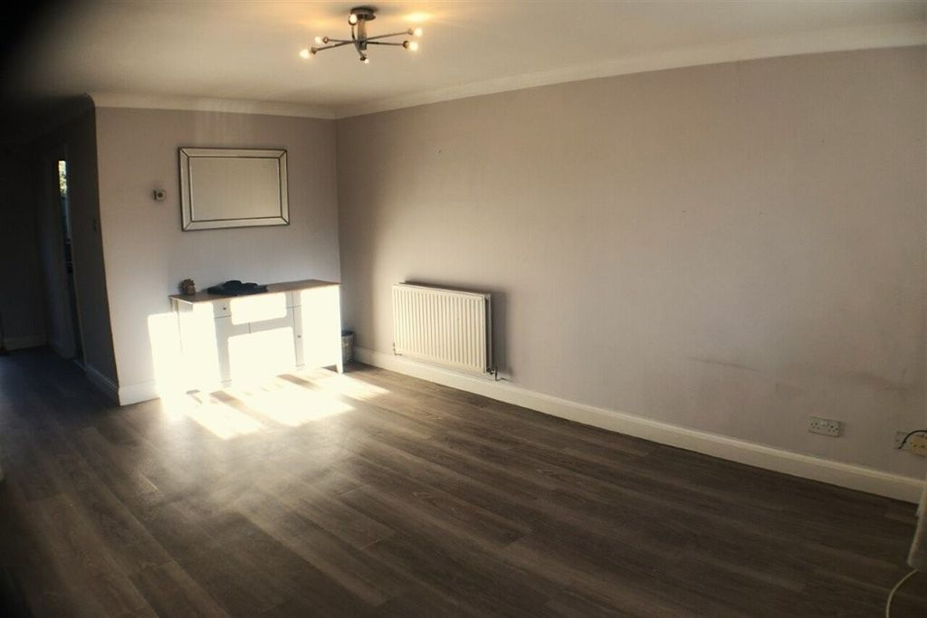 Property photo 3 of 13 Living Room