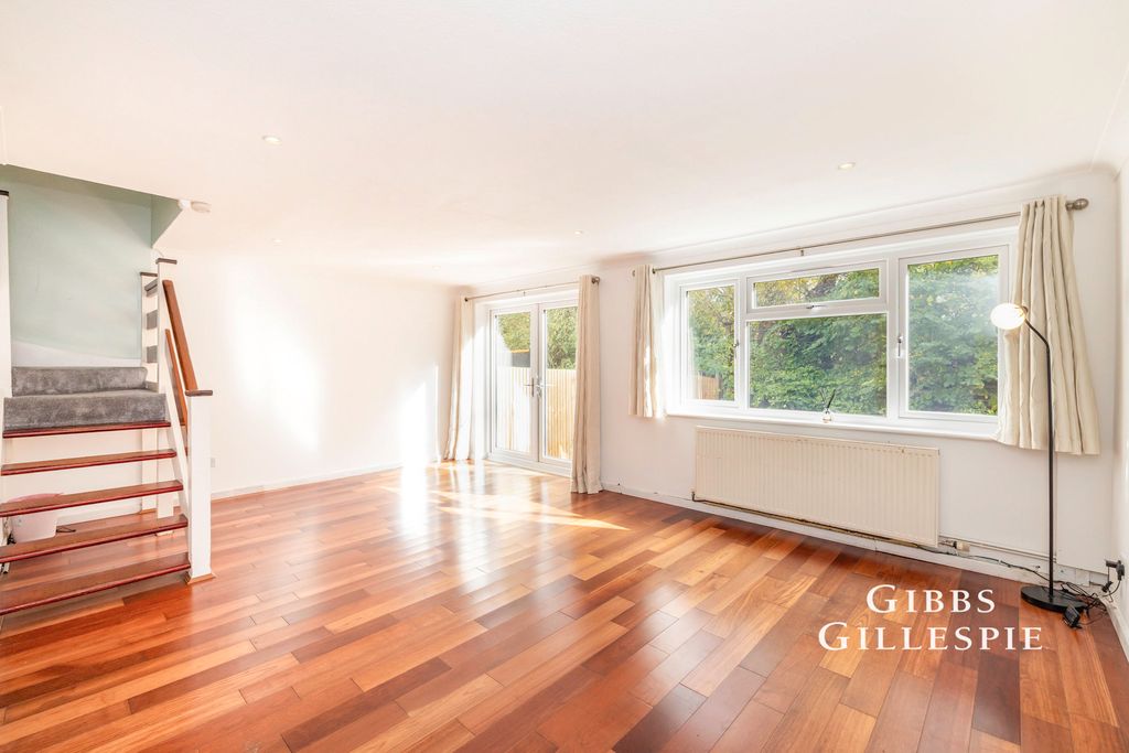 Property photo 1 of 10 Photo