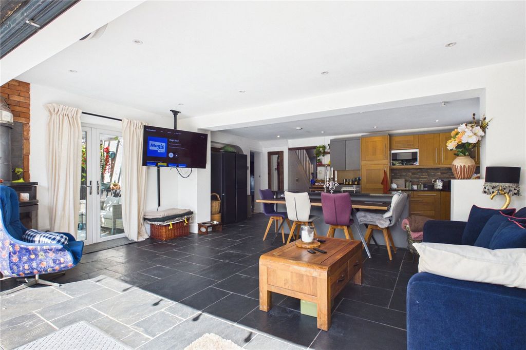 Property photo 3 of 25 Kitchen/Living/Dinin